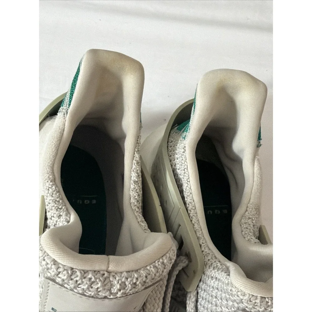 adidas smoke free